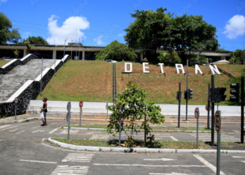 Detran SP informa veículos que devem fazer licenciamento em dezembro Imagem - AdobeStock