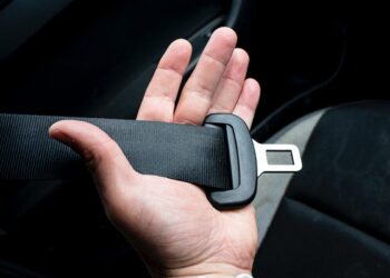 Atenção, motorista! Estes são os acessórios de segurança obrigatórios no carro Reprodução - Pexels