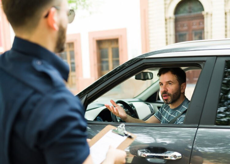 Dá para recorrer de multa gravíssima