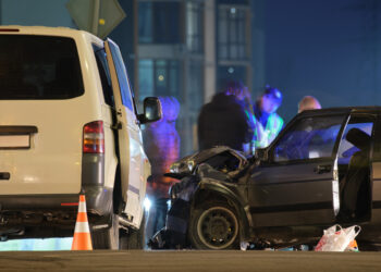 Qual a multa por não prestar socorro em acidente