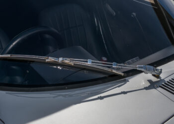 Dirigir sem limpador de para-brisa