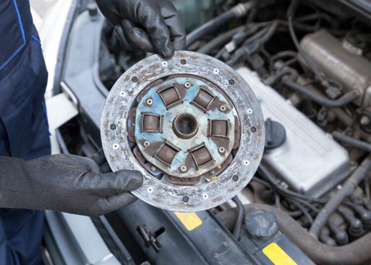 Embreagem trepidando