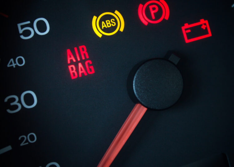 Luz de airbag acesa