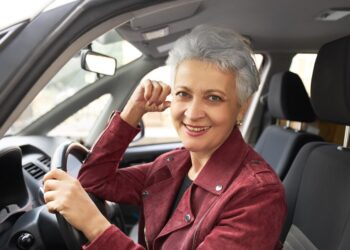 CNH de IDOSOS: Novas Regras para idosos de 50, 60 e 70 ANOS; Entenda