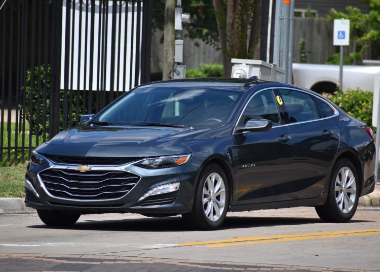 A Despedida do Chevrolet Malibu A GM Abraça a Revolução dos Veículos Elétricos