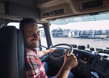 Alugar ou Comprar Caminhão Qual a Melhor Opção para o Transporte de Cargas