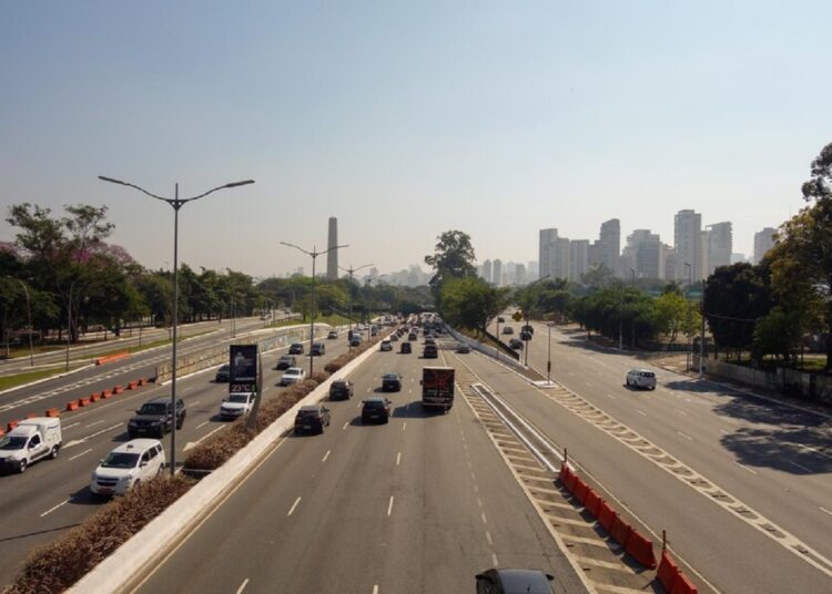 Descubra os Limites de Velocidade nas Rodovias Brasileiras