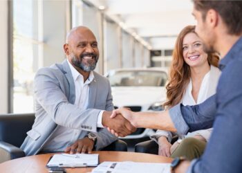 Pode comprar carro sem ter CNH? Descubra agora