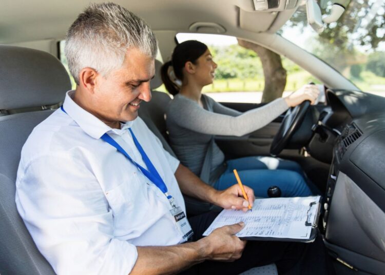 Prova no Detran abona falta do trabalho?