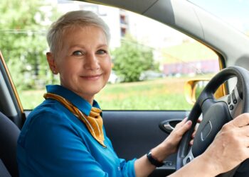 Renovação da CNH Desconto para Condutores com mais de 50 anos pode Entrar em Vigor