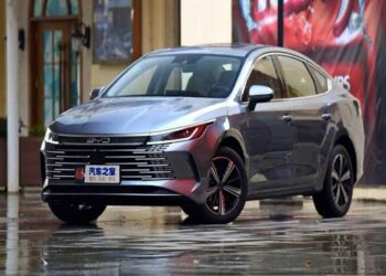 BYD King no Brasil Conheça o Carro que Combina Luxo, Economia e Alta Performance!