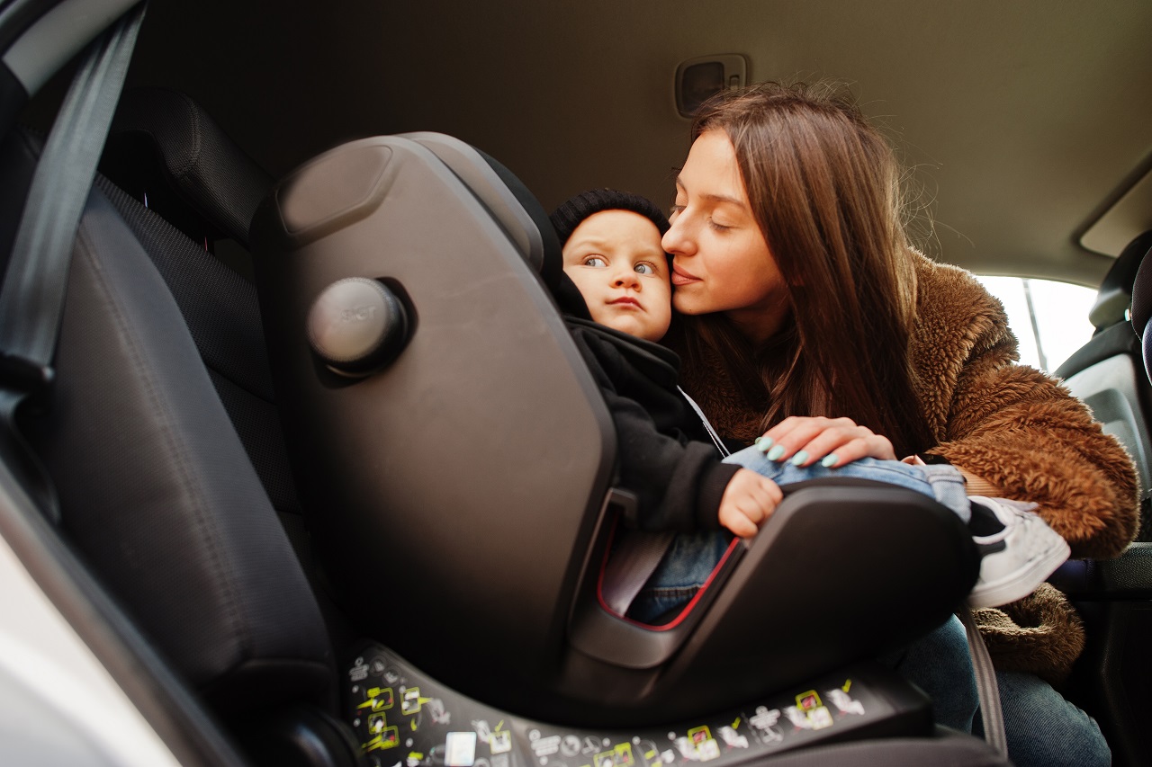 Cadeirinha no Carro: A Tabela de Idade que Todo Pai e Mãe Precisa Conhecer