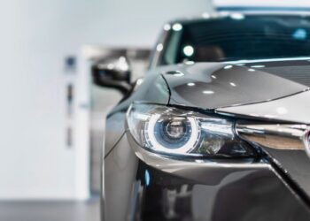 Multa por colocar led no carro: saiba valores atualizados