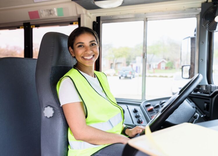 Qual requisito para ser motorista de van escolar?