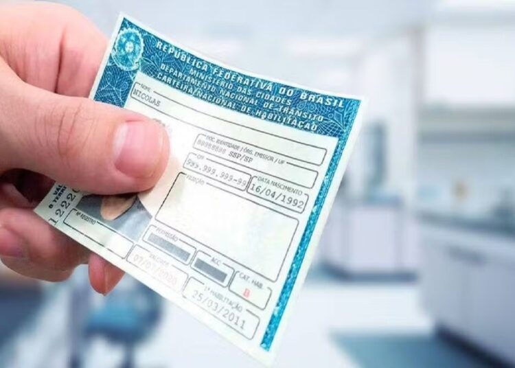 CNH Gratuita: Veja se você foi beneficiado com a habilitação grátis