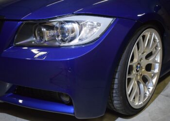 Pessoa que fez polimento no carro