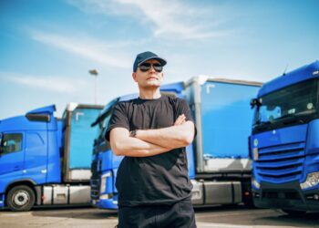 Licenciamento de caminhão: descubra valores em 2024