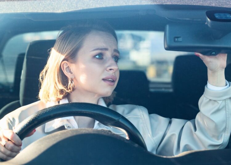 Marcha ré dá multa Descubra agora