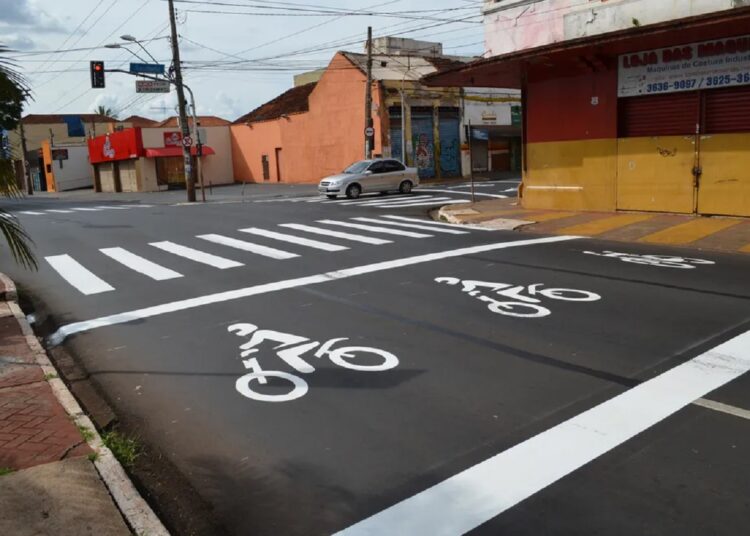 Cuidado! Estacionar na Área de Motos é Infração Grave