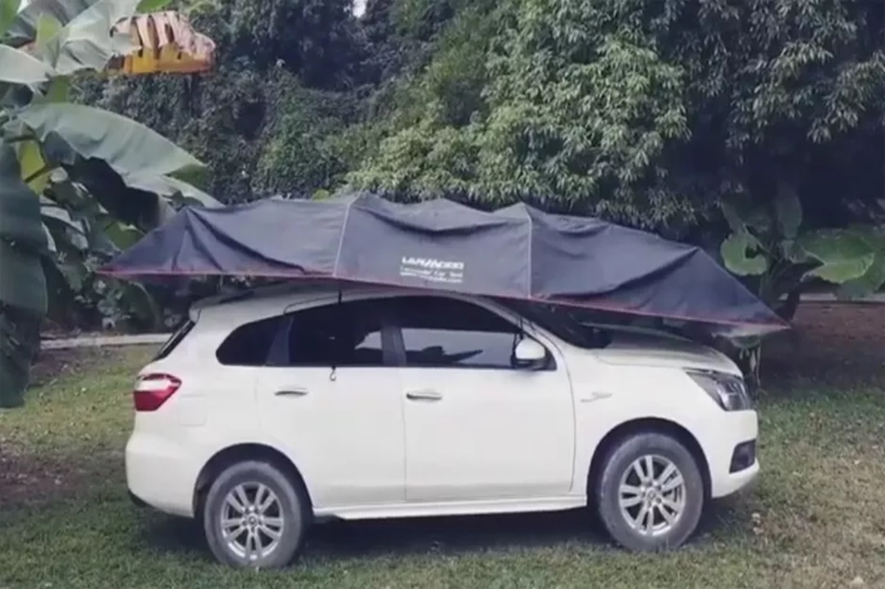 Como Evitar Danos à Pintura do Carro do Sol e da Chuva