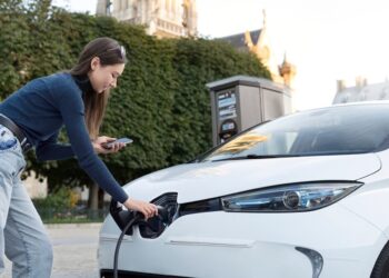 Autonomia Estendida e Tempo de Recarga Reduzido: A Nova Geração de Baterias