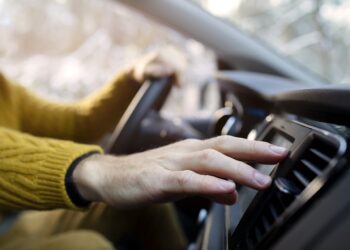 Ar de Dentro ou Ar de Fora? Dicas para Usar o Ar-Condicionado de Forma Eficiente