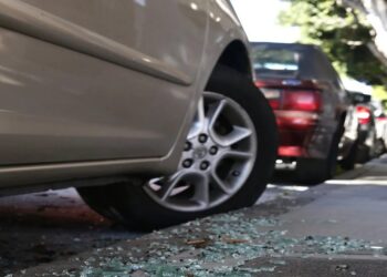 Você Sabia Estacionar com o volante esterçado pode danificar seu carro