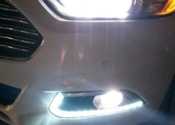 Descubra quando e como usar corretamente Faróis de Neblina durante o dia