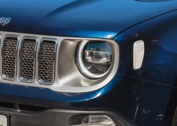 Nova Lei do Farol, saiba a legislação e evite multas