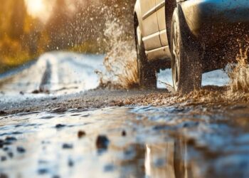 Segurança no Trânsito: Como reduzir o risco de aquaplanagem em dias de chuva