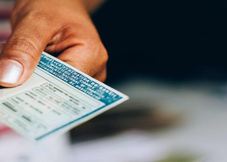 Descubra quais infrações resultam na suspensão imediata da CNH