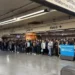 Passageiros aguardam embarque em estação da CPTM após paralisação nas linhas 11, 12 e 13 em São Paulo.