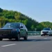 Jaecoo 5 em destaque na estrada durante apresentação do novo SUV compacto com 224 cv de potência.