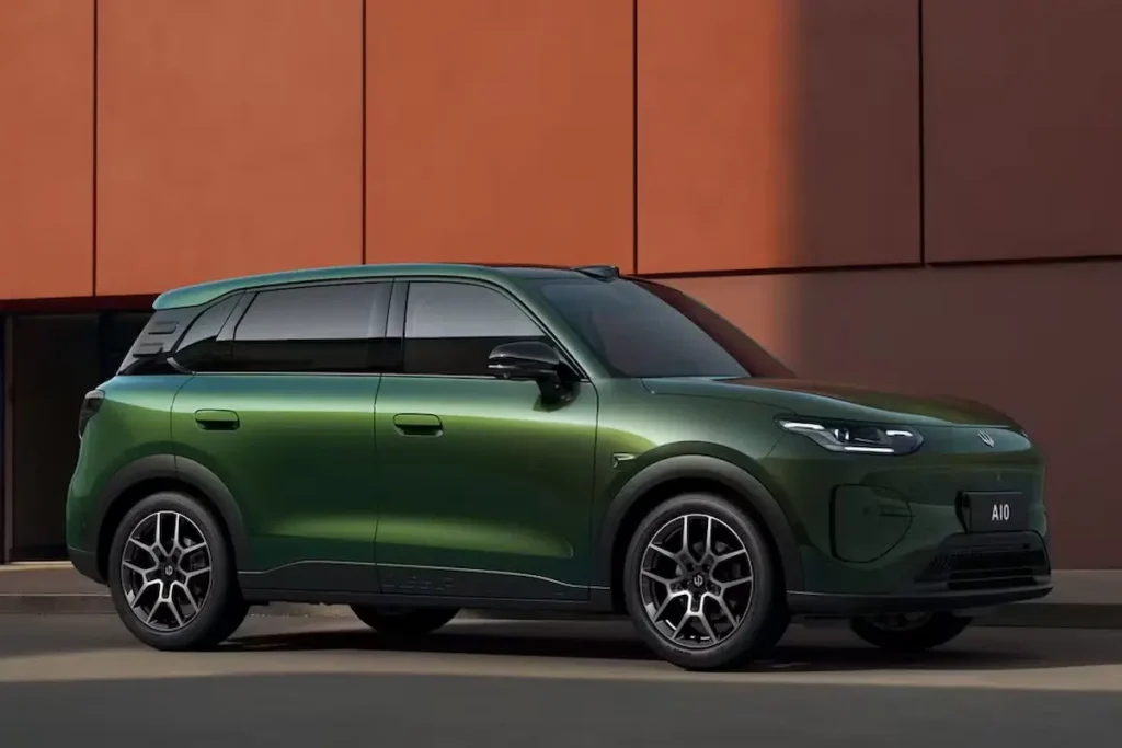 Leapmotor A10 SUV compacto eletrificado da marca chinesa Stellantis.
