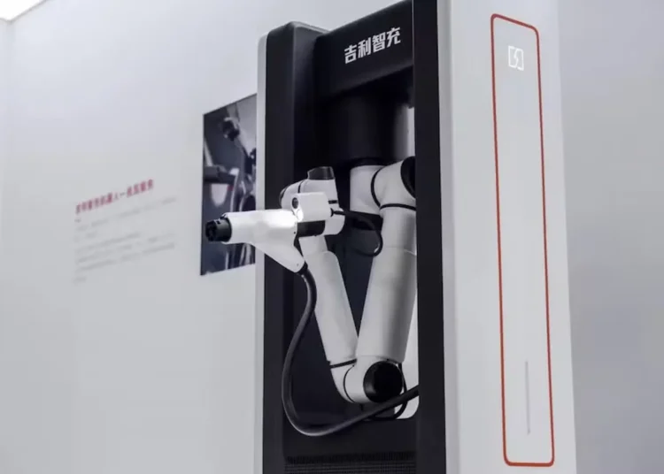 Carregador ultrarrápido da Geely para veículos elétricos apresentado na China.