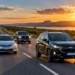Carros circulando em rodovia representam a isenção do IPVA para veículos elétricos no Tocantins.